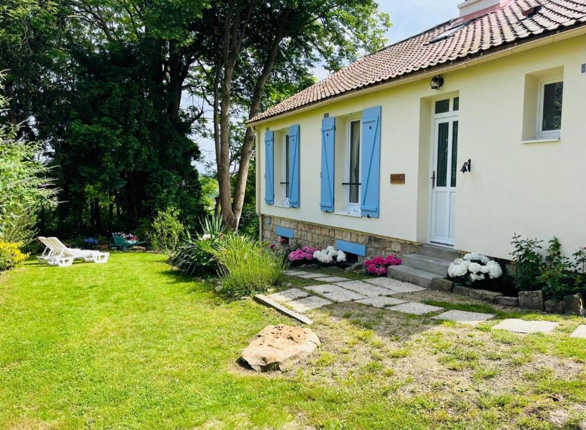 Les Volets Bleus Villa Parmain Dış mekan fotoğraf